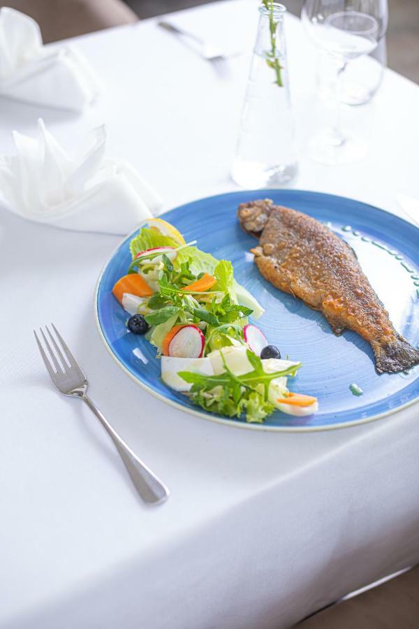 Bonne Chance Restaurant And Hotel Bázakerettye 외부 사진