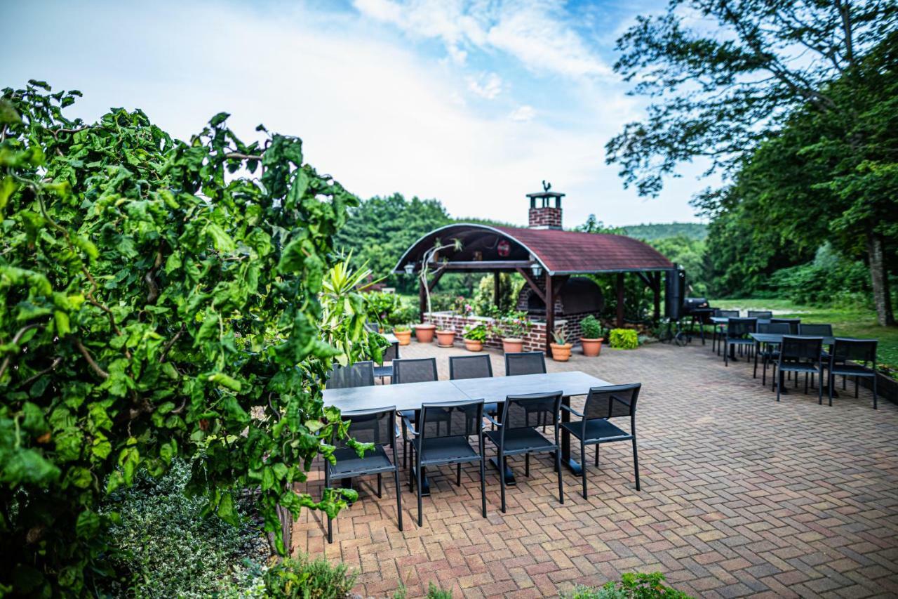 Bonne Chance Restaurant And Hotel Bázakerettye 외부 사진